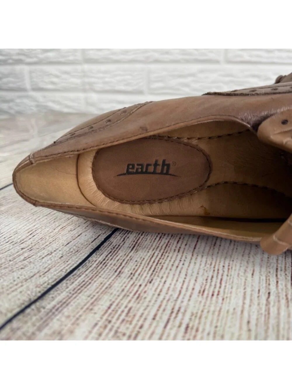 Earth Tassel Loafer Heels Stacked Block Heel Brogue Detail Sundowner Cinnamon 8B
